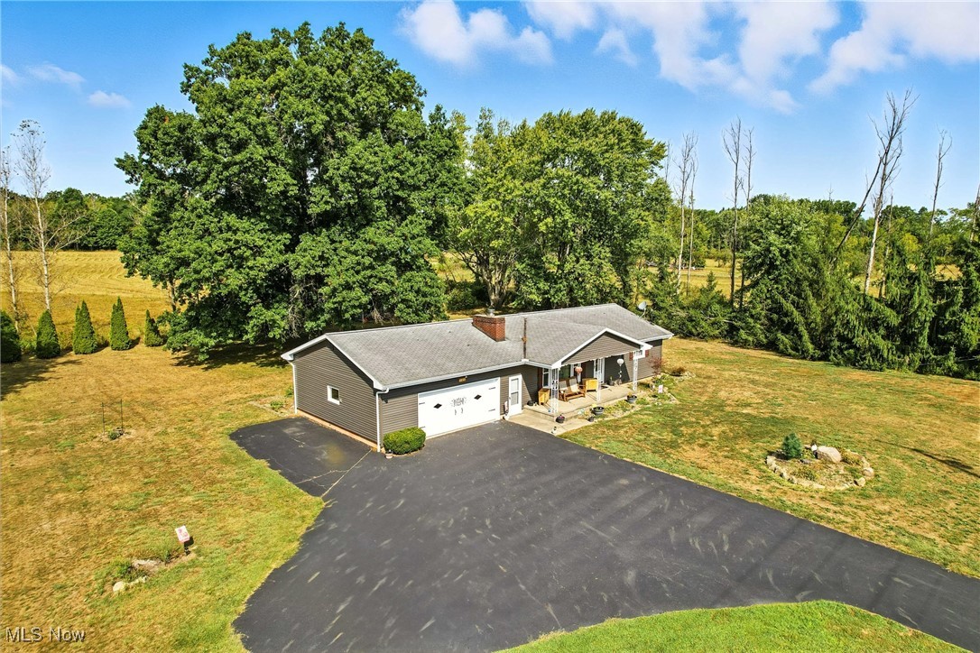 Columbiana, Ohio 44408, United States, 2 Bedrooms Bedrooms, ,2 BathroomsBathrooms,Residential,Contingent,200565