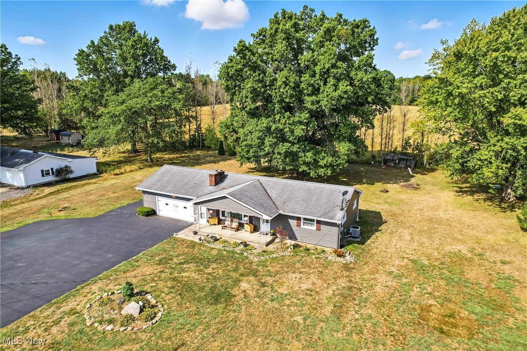 Columbiana, Ohio 44408, United States, 2 Bedrooms Bedrooms, ,2 BathroomsBathrooms,Residential,Contingent,200565