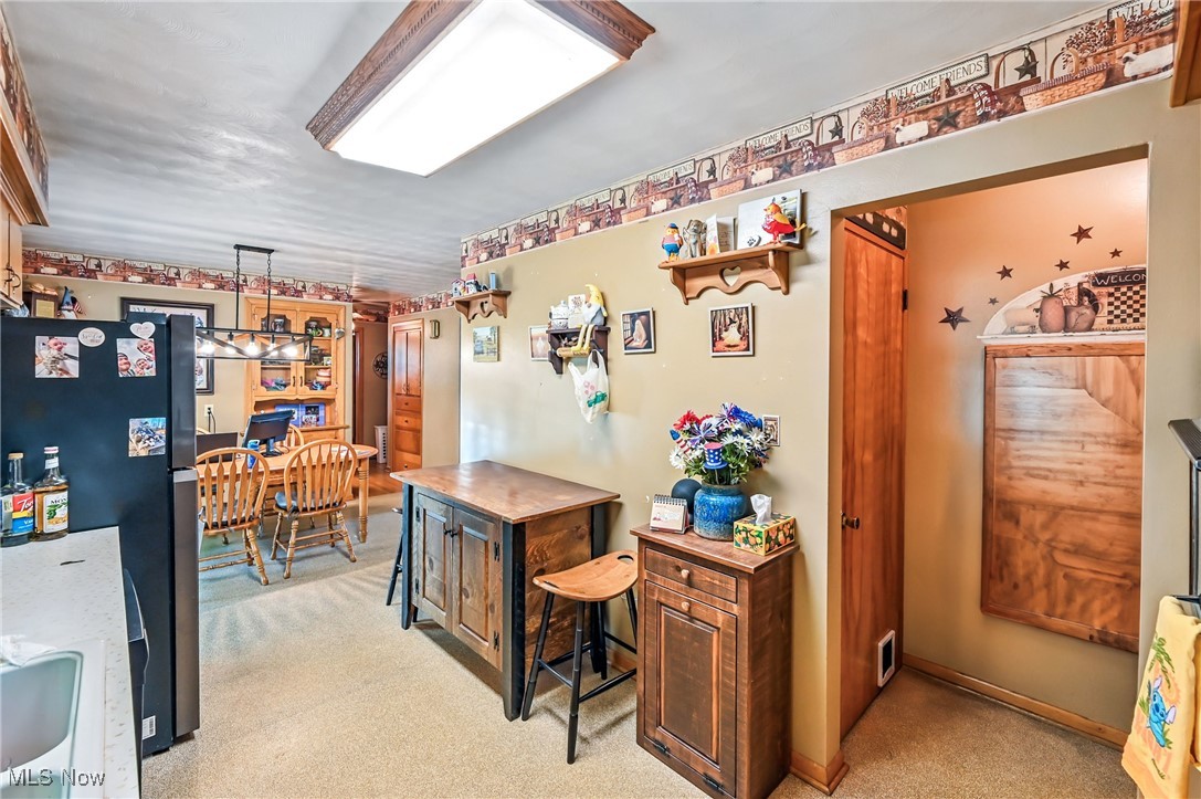 Columbiana, Ohio 44408, United States, 2 Bedrooms Bedrooms, ,2 BathroomsBathrooms,Residential,Contingent,200565