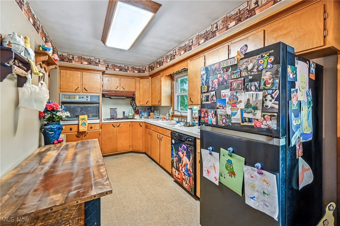 Columbiana, Ohio 44408, United States, 2 Bedrooms Bedrooms, ,2 BathroomsBathrooms,Residential,Contingent,200565