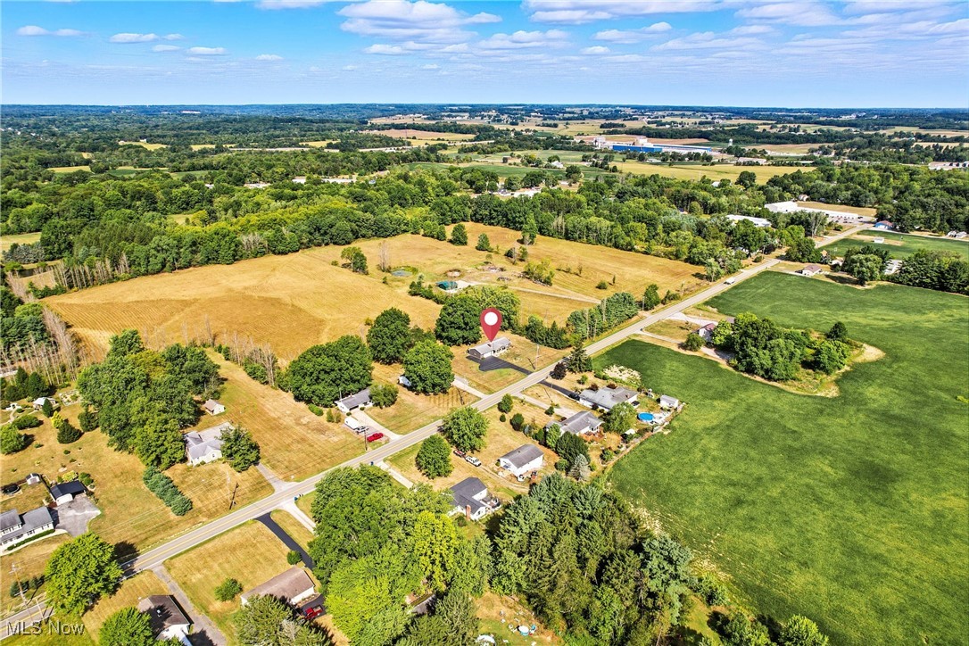 Columbiana, Ohio 44408, United States, 2 Bedrooms Bedrooms, ,2 BathroomsBathrooms,Residential,Contingent,200565