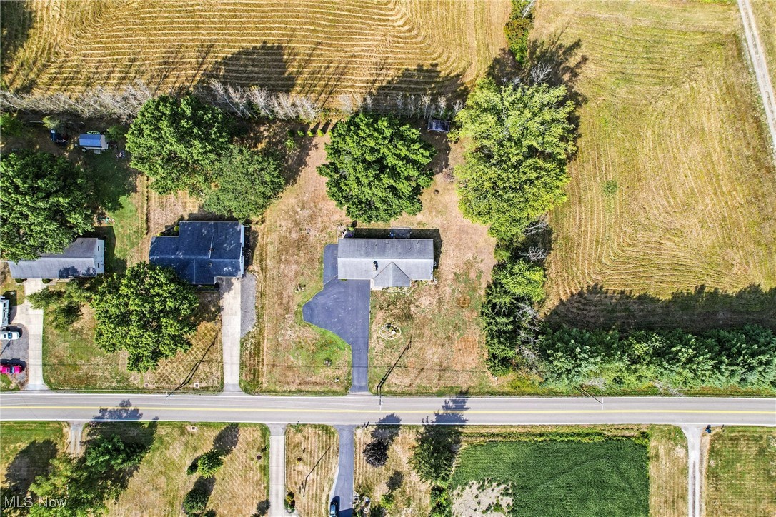 Columbiana, Ohio 44408, United States, 2 Bedrooms Bedrooms, ,2 BathroomsBathrooms,Residential,Contingent,200565