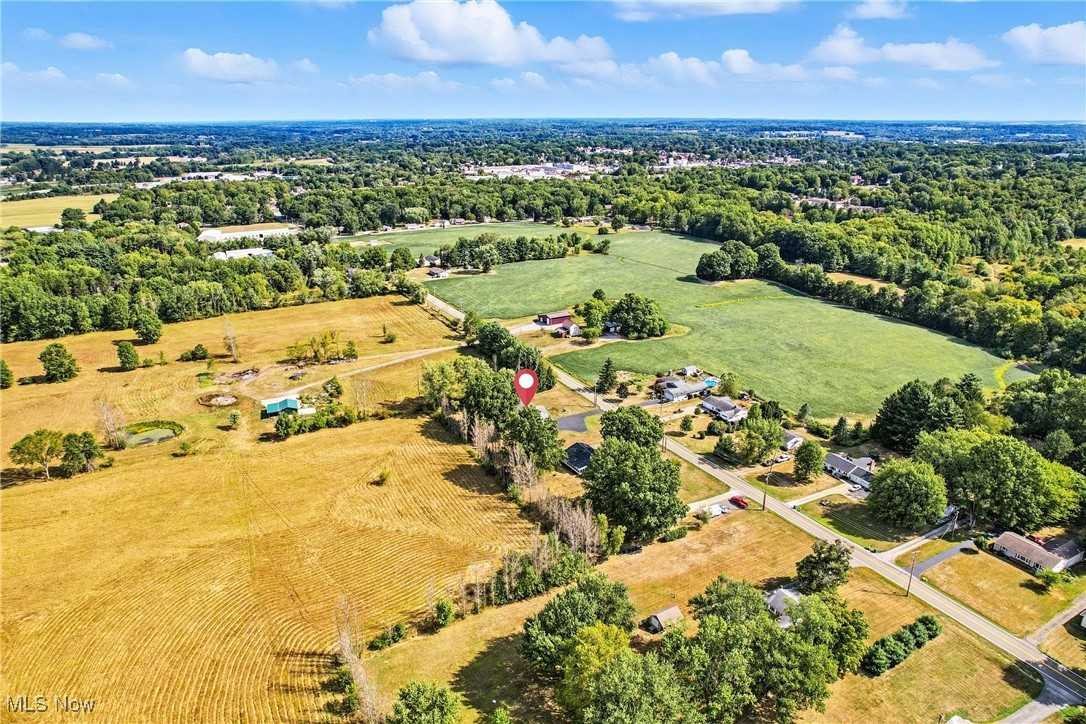 Columbiana, Ohio 44408, United States, 2 Bedrooms Bedrooms, ,2 BathroomsBathrooms,Residential,Contingent,200565