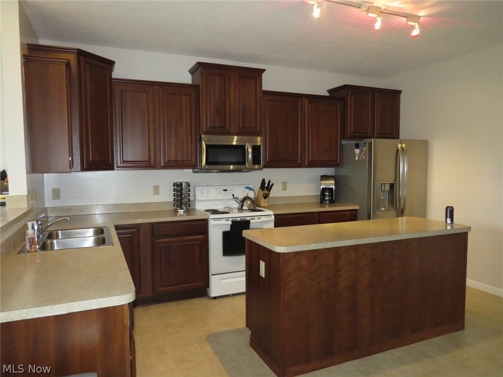 Dover Highlands - Residential
