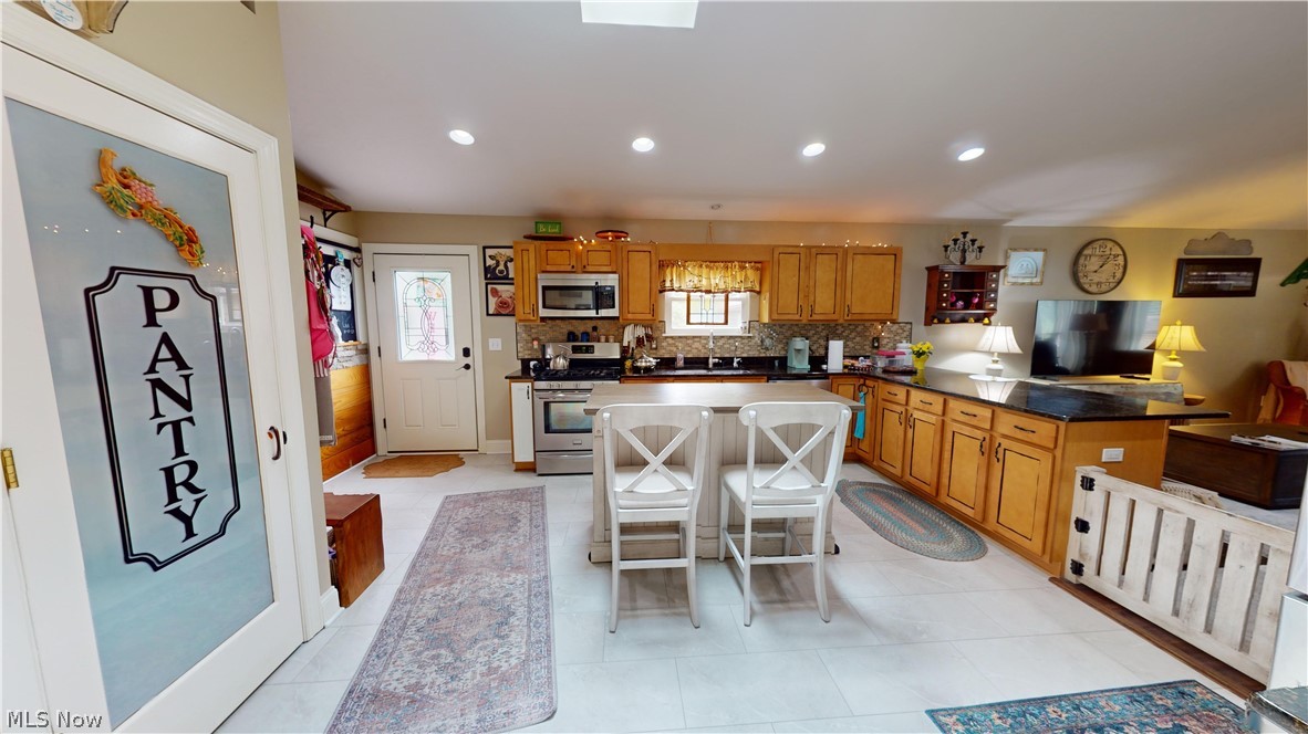 Village/Waynedburg - Residential