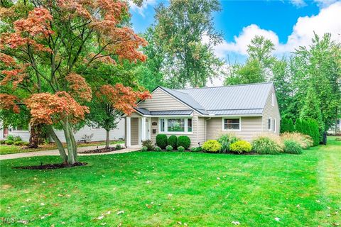 24336 Smith Avenue Westlake OH 44145