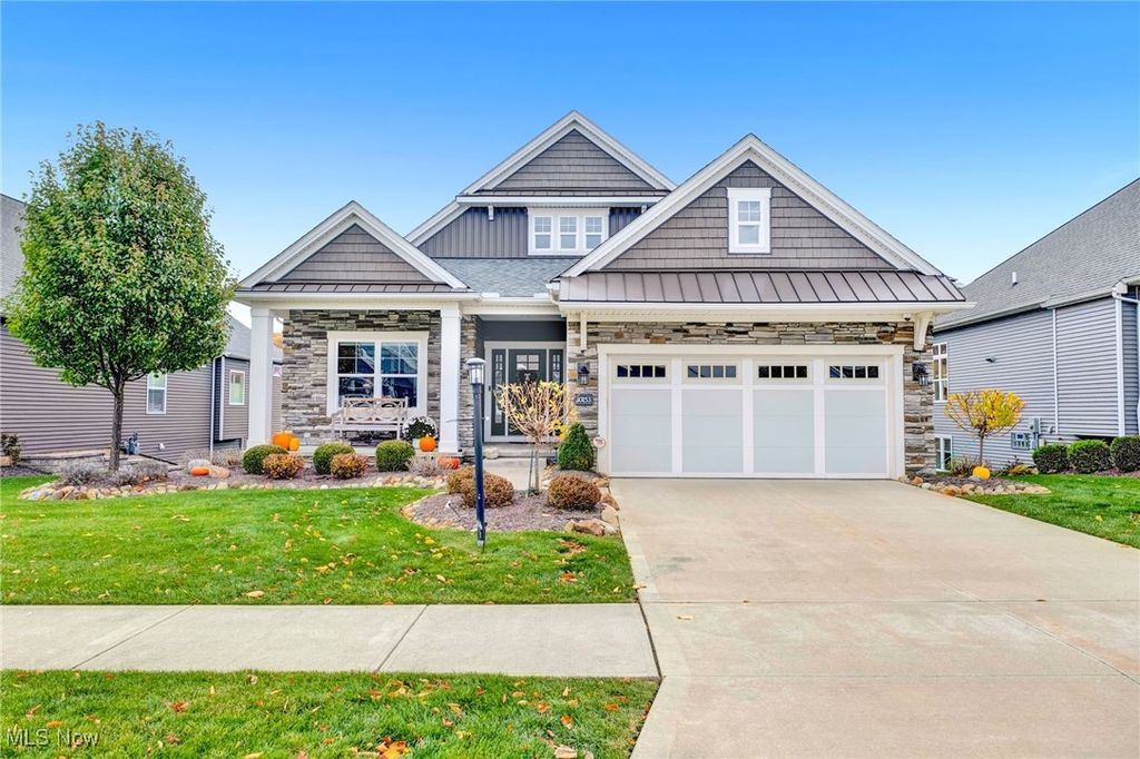 Photo of 10153 Village Lane, Brecksville, OH 44141 (MLS # 5175060)