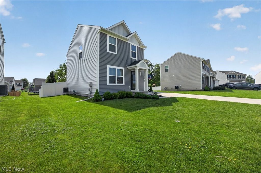 Photo of 532 Roberta Drive, Painesville, OH 44077 (MLS # 5211156)