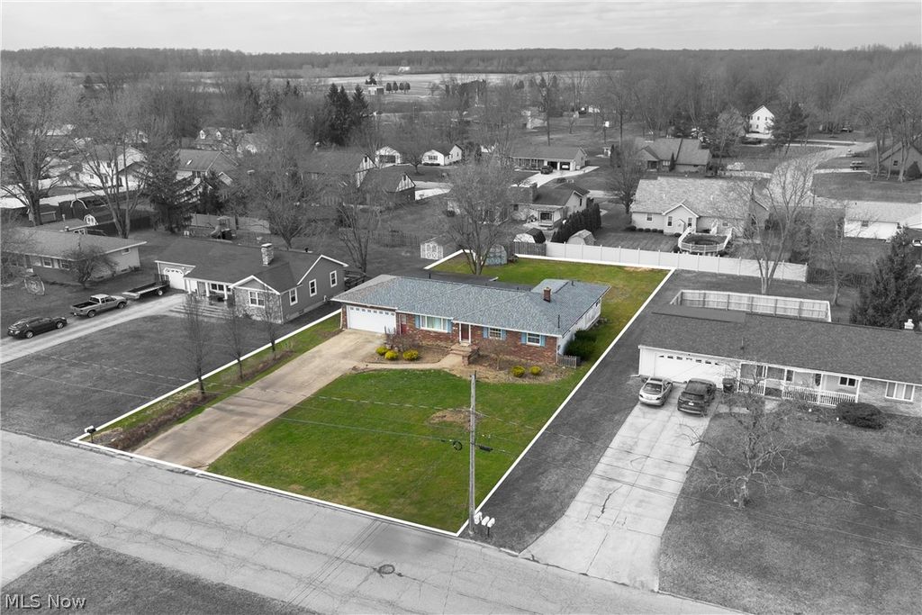 Photo of 5143 Calla Avenue NW, Champion, OH 44483 (MLS # 5193137)