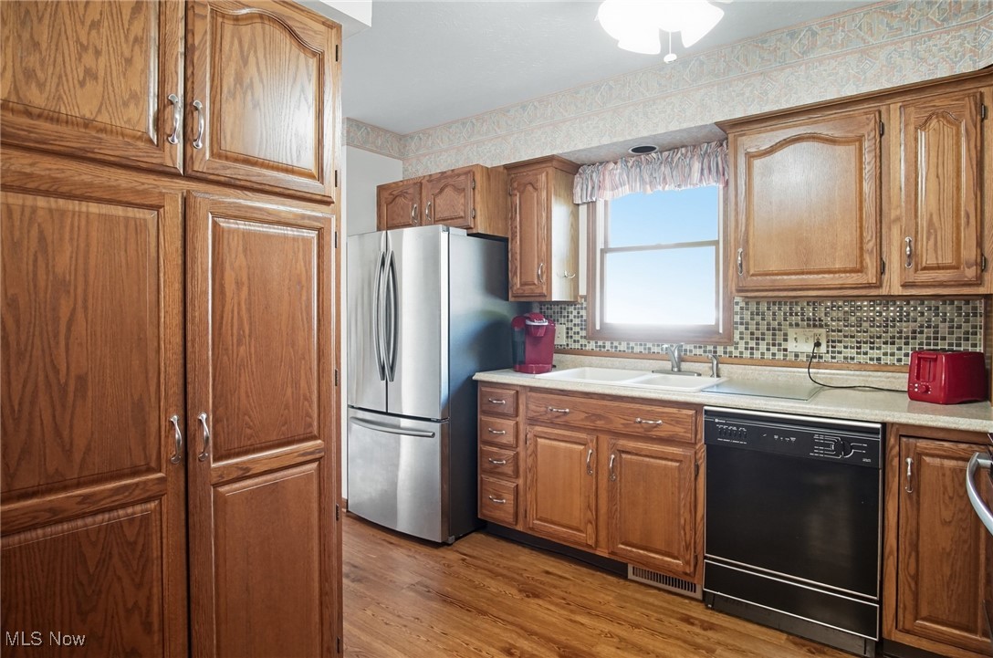 Silver Maple Condo - Residential