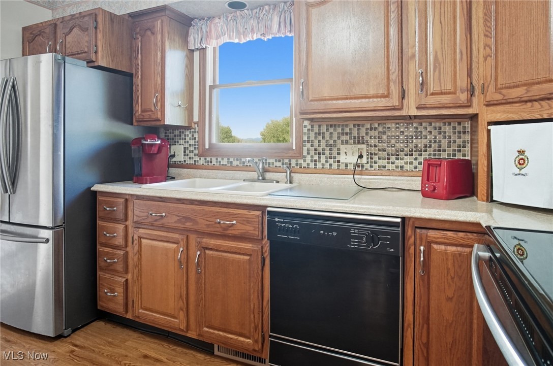 Silver Maple Condo - Residential