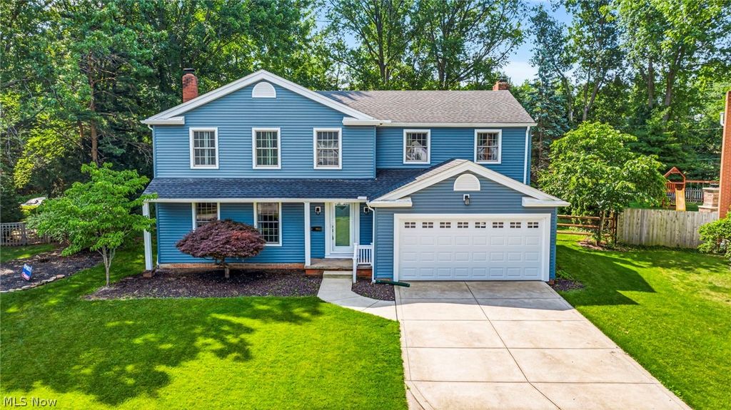 Photo of 631 Dwight Drive, Bay Village, OH 44140 (MLS # 5223556)