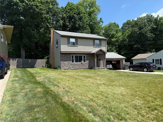 3330 KINGSTON LN, YOUNGSTOWN, OH 44511 - Image 3058cab459fdacb20ffd001441cd27cd/239763110