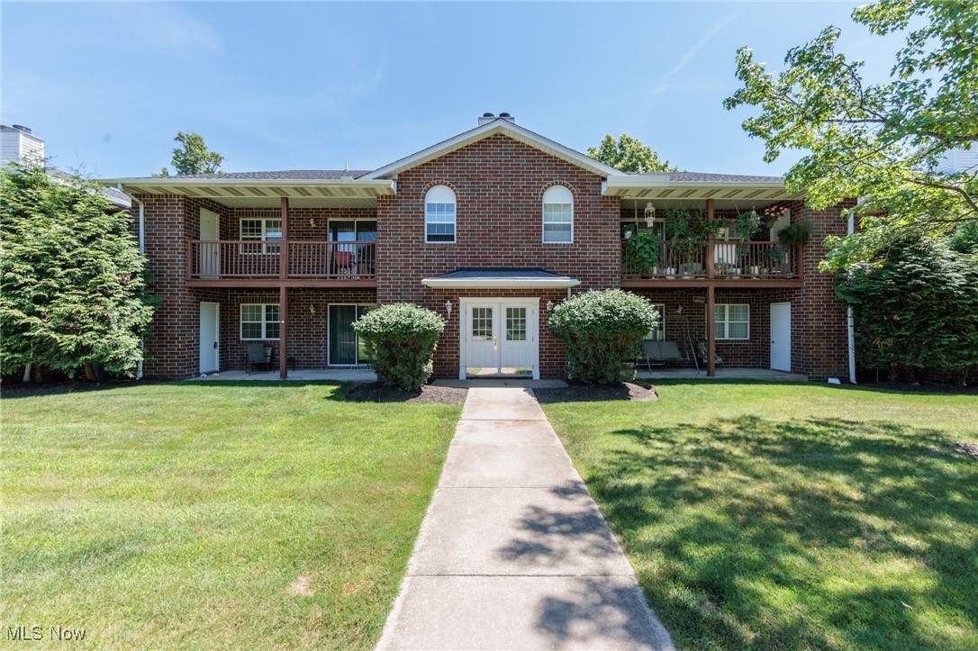 Welcome to 1100 Tollis Parkway #106 in Broadview Heights! This charming 1-bedroom, 1-bath first-floor condo offers low-maintenance living in the desirable Estates I community. Enjoy easy access to a private patio and courtyard from the spacious family room, featuring sleek laminate flooring. The well-appointed kitchen comes with all appliances included and opens to a cozy dining area—perfect for everyday meals or entertaining. The updated bathroom is fully tiled, including a modern tile shower. Convenience continues with in-unit laundry and outdoor storage closets. Additional highlights include ceiling fans, forced air heating, and pet-friendly policies for both cats and dogs. With a low monthly maintenance fee covering exterior maintenance, landscaping, snow and trash removal, and more, this unit is ideal for those seeking comfort and simplicity. Located within the North Royalton School District and close to shopping, dining, and major highways. Don't miss your chance to own this affordable gem—schedule your private showing today!