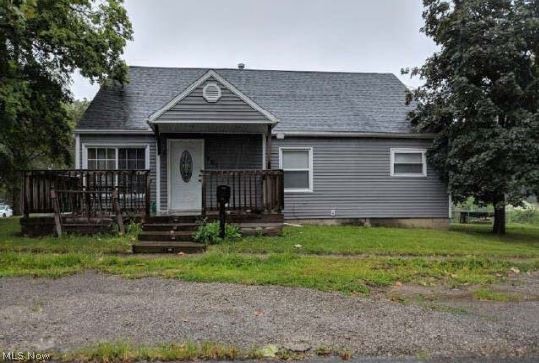 Charming 3 bedroom, 1.5 bath home with detached one car garage. Kitchen offers plenty of counter space and open to dining room. Lawn care is kept to a minimum, yet side yard offers enough space for entertainment, gardening or play. Neutral colors. Bring your decorating ideas to make this gem your own.