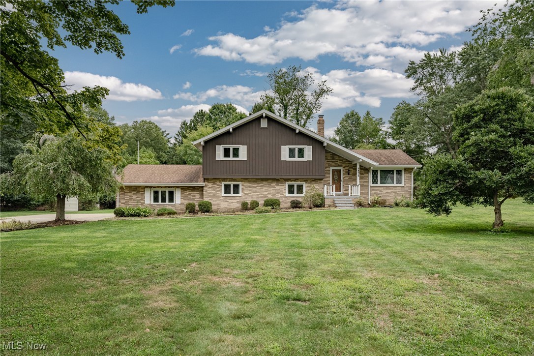 View Willoughby Hills, OH 44094 house