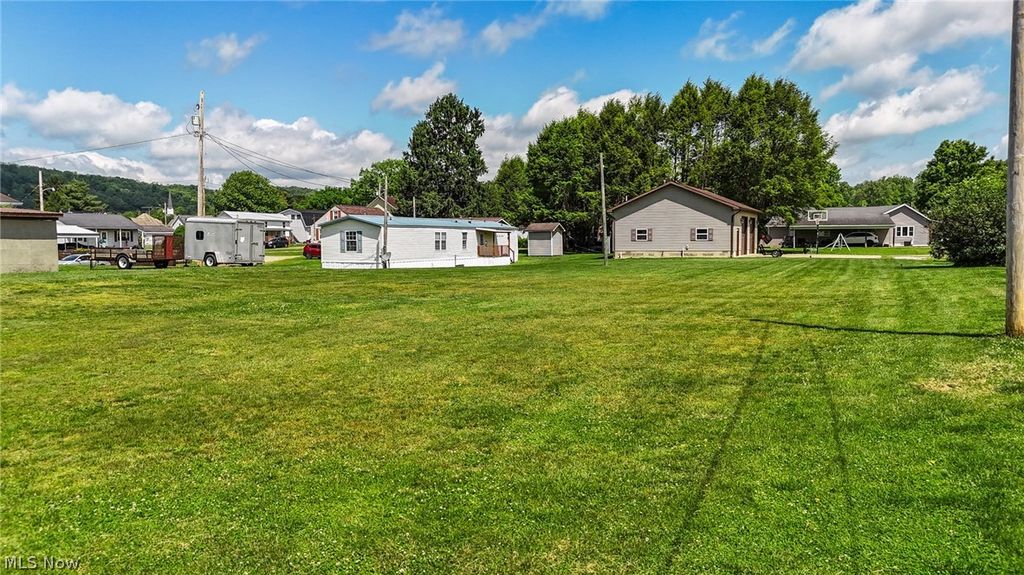 Photo of 6 Gale Avenue, Newport, OH 45768 (MLS # 5209219)