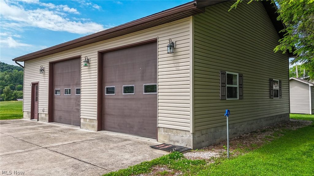 Photo of 6 Gale Avenue, Newport, OH 45768 (MLS # 5209219)