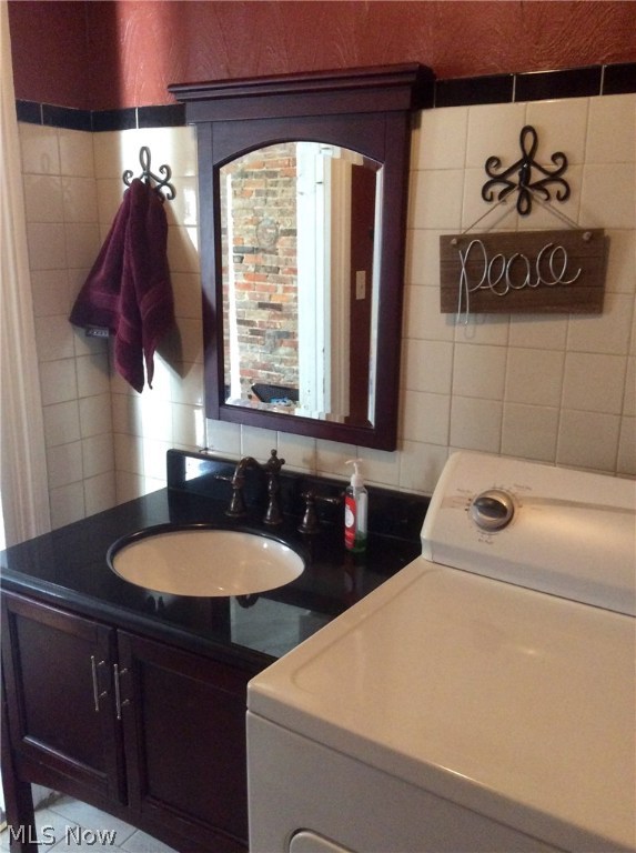 Village/Canfield - Residential