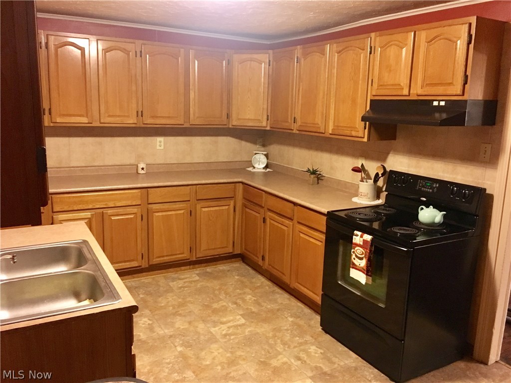 Village/Canfield - Residential