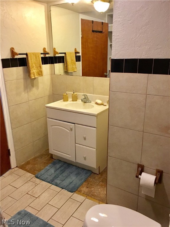 Village/Canfield - Residential