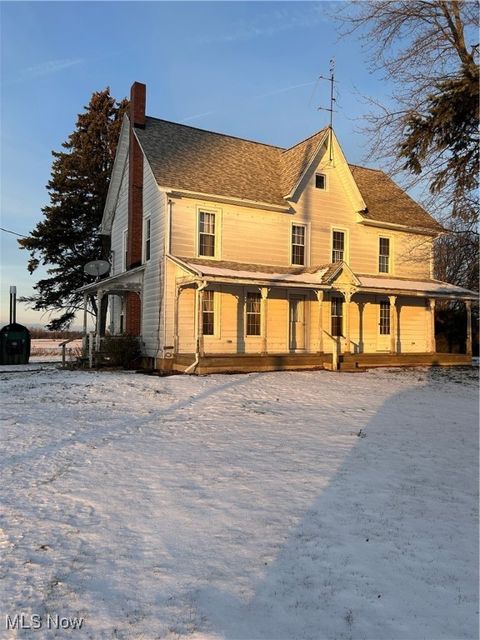 Homes For Sale - 5854 State Route 162<br/> New London, OH 44851