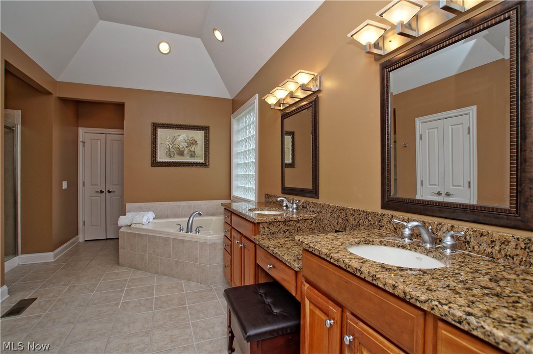 Little Mountain Cc 03 & 04 - Residential