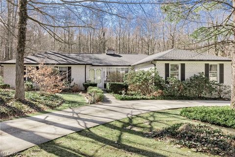 14988 Surrey Downs Drive Novelty OH 44072