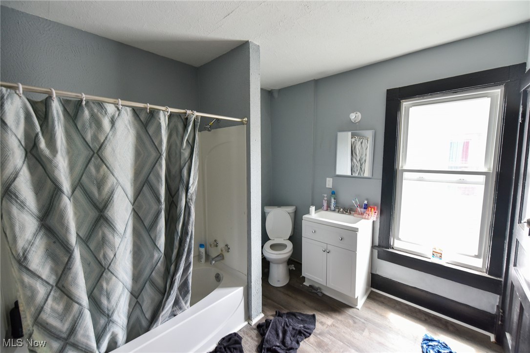 Canton - Residential Income