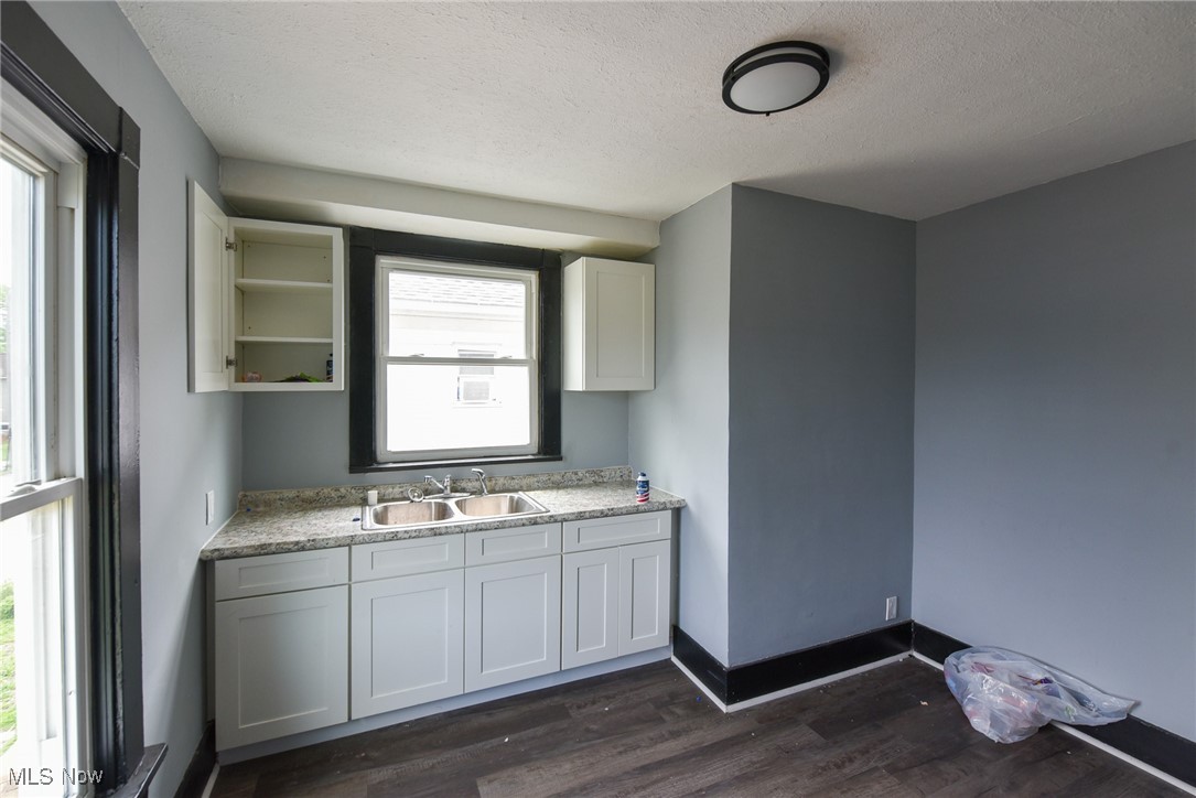 Canton - Residential Income