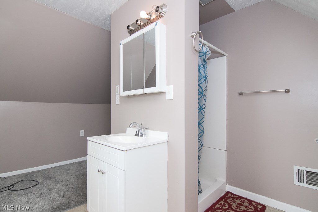 E T Hamiltons - Residential