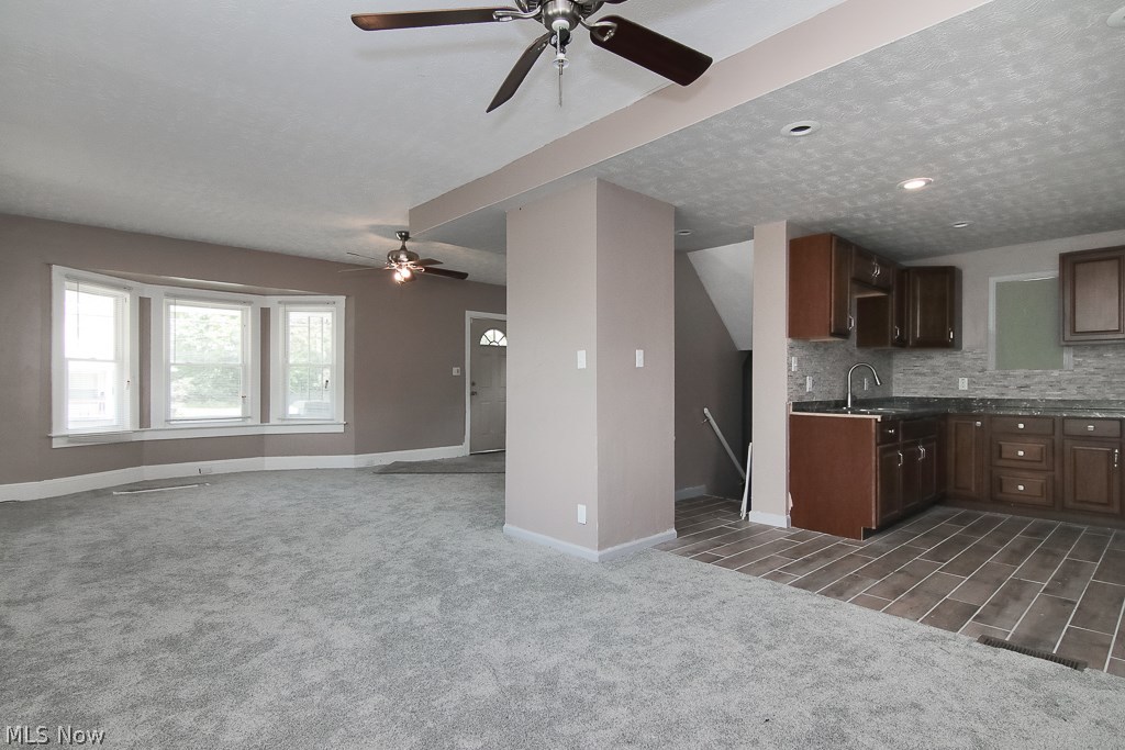 E T Hamiltons - Residential