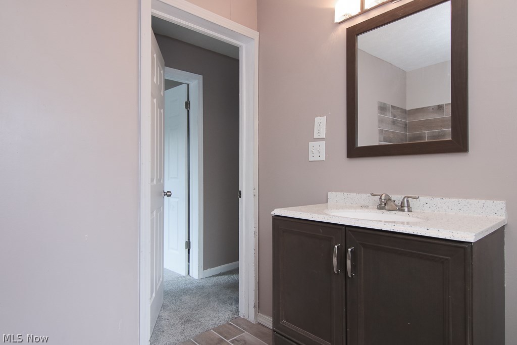 E T Hamiltons - Residential