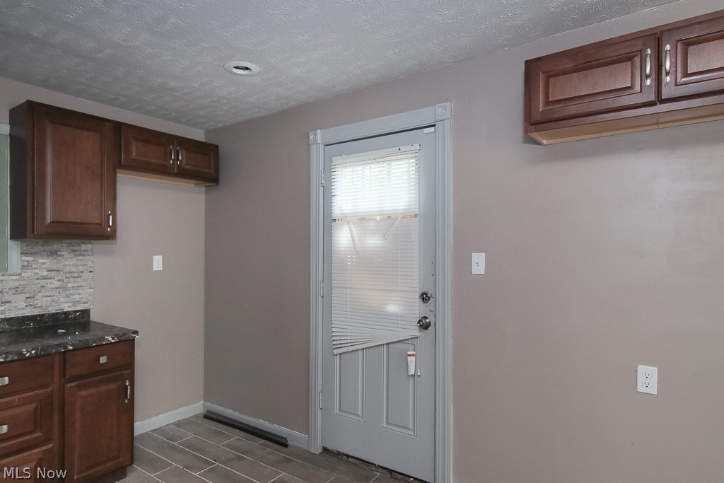 E T Hamiltons - Residential