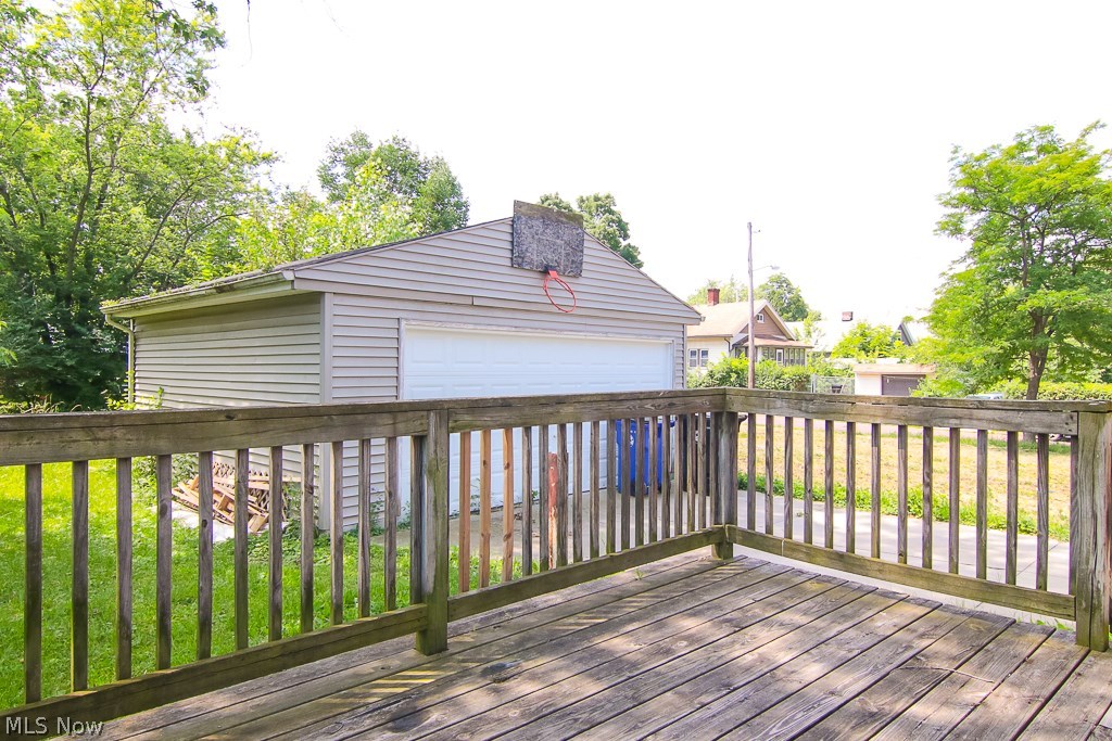 E T Hamiltons - Residential