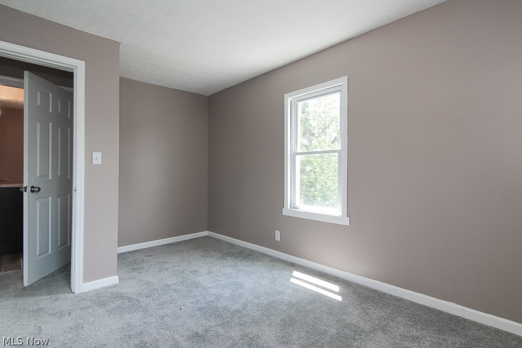 E T Hamiltons - Residential