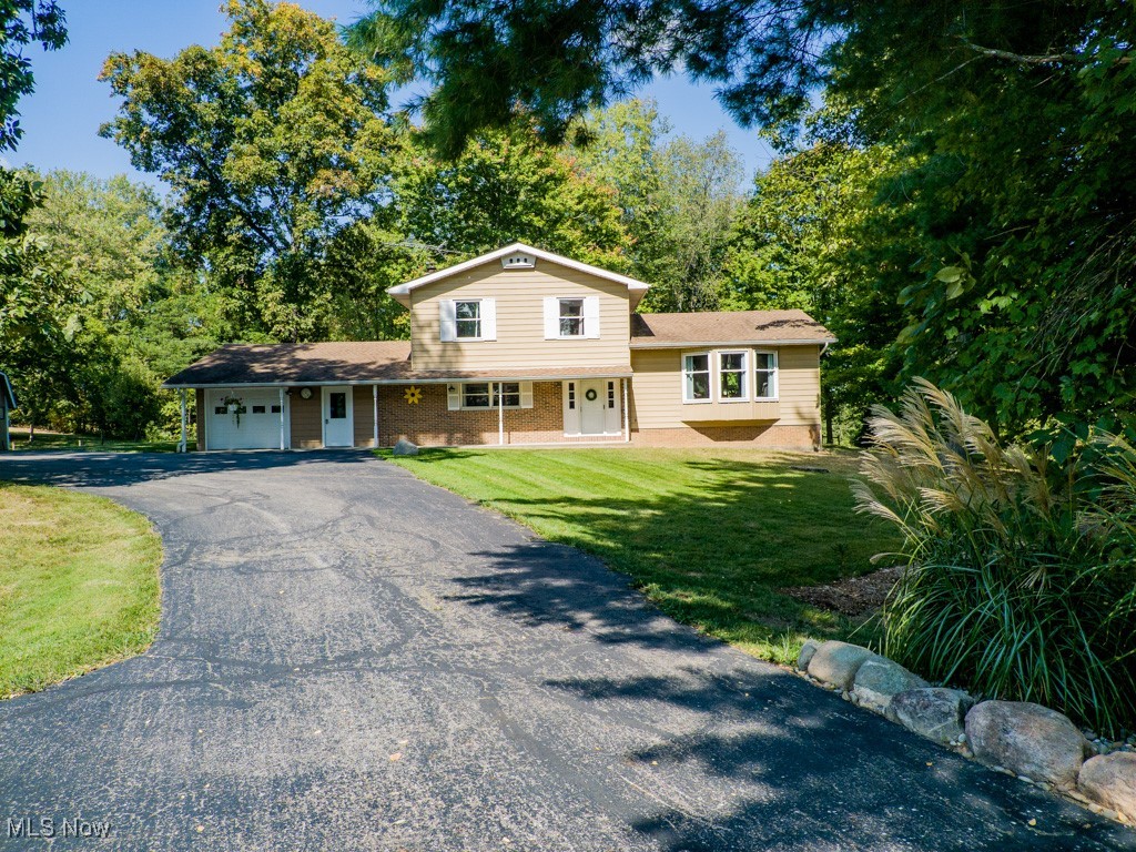 6017 S Carr Road, Apple Creek, Ohio image 2