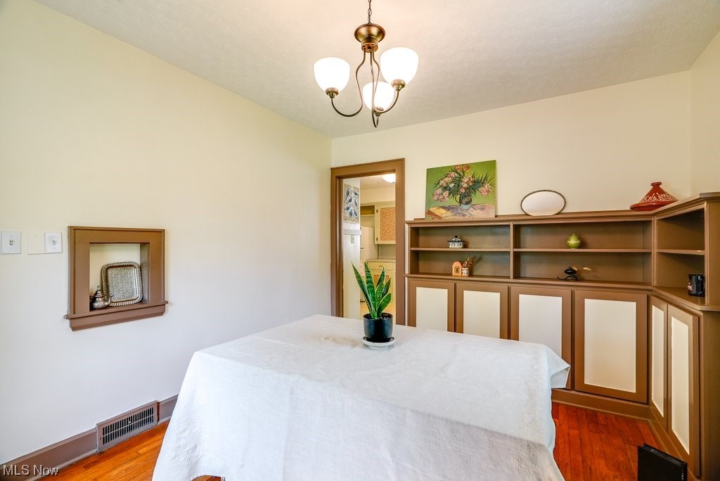 M. L. Davey - Residential