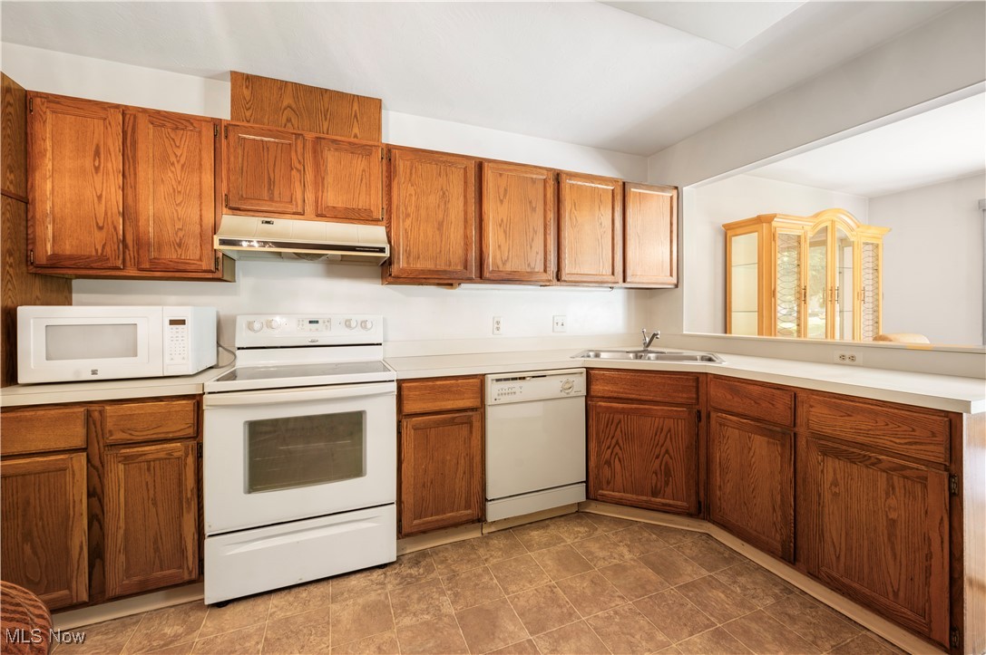 4568 Avondale Boulevard, Canton, Ohio image 10