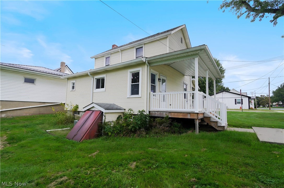292 2nd Street SE
