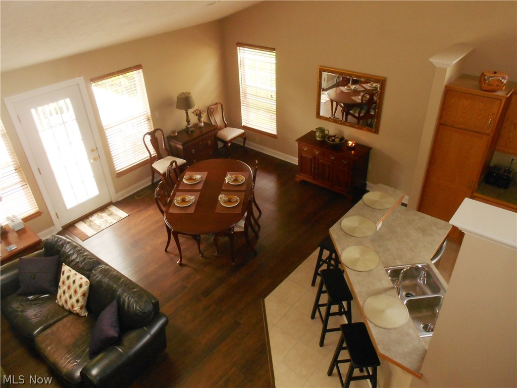 North Pt/Hunters Xing Condo - Residential