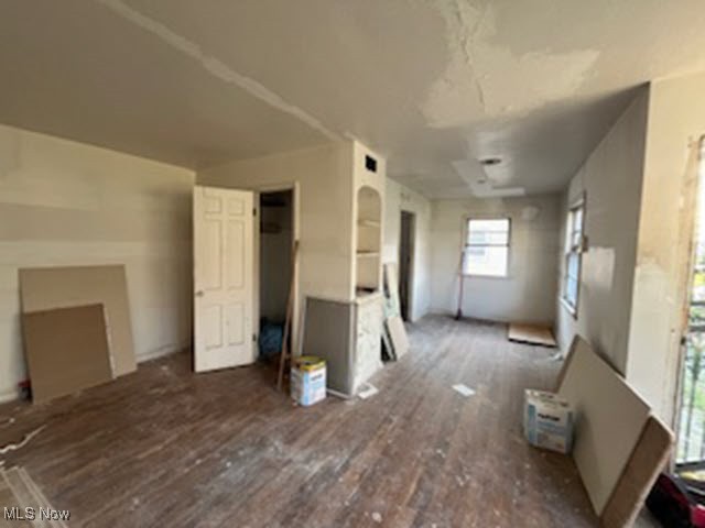 2028 N Green Road