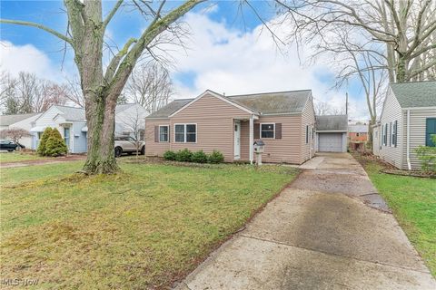 3939 W 226th Street, Fairview Park, OH 44126 - #: 5111885