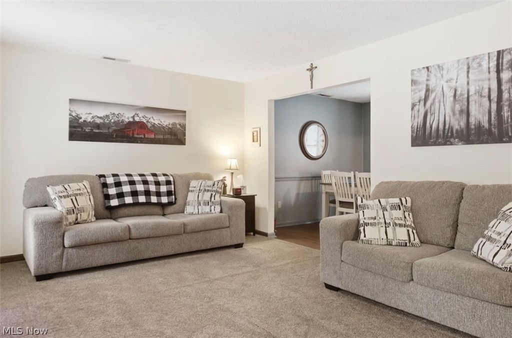 Photo of 410 Nebraska Avenue, McDonald, OH 44437 (MLS # 5186930)