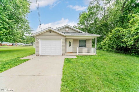 Photo of 959 Midway Boulevard, Painesville Township, OH 44077 (MLS # 5220616)