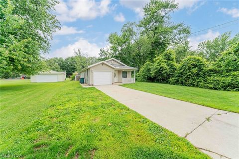 Tiny photo for 959 Midway Boulevard, Painesville Township, OH 44077 (MLS # 5220616)