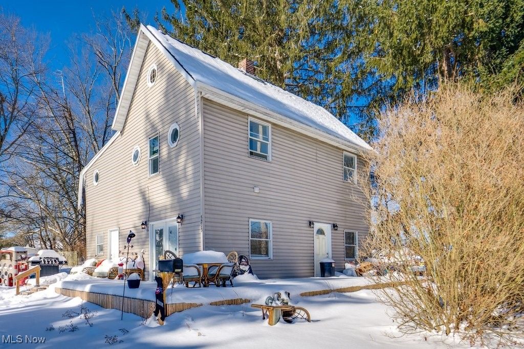 Photo of 5213 Ridge Avenue SE, Canton, OH 44707 (MLS # 5184615)