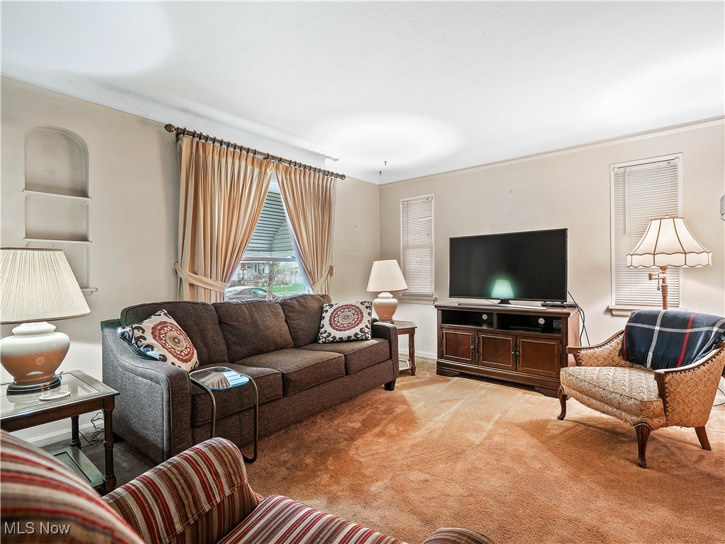 13908 Highlandview Avenue, Cleveland, Ohio image 5