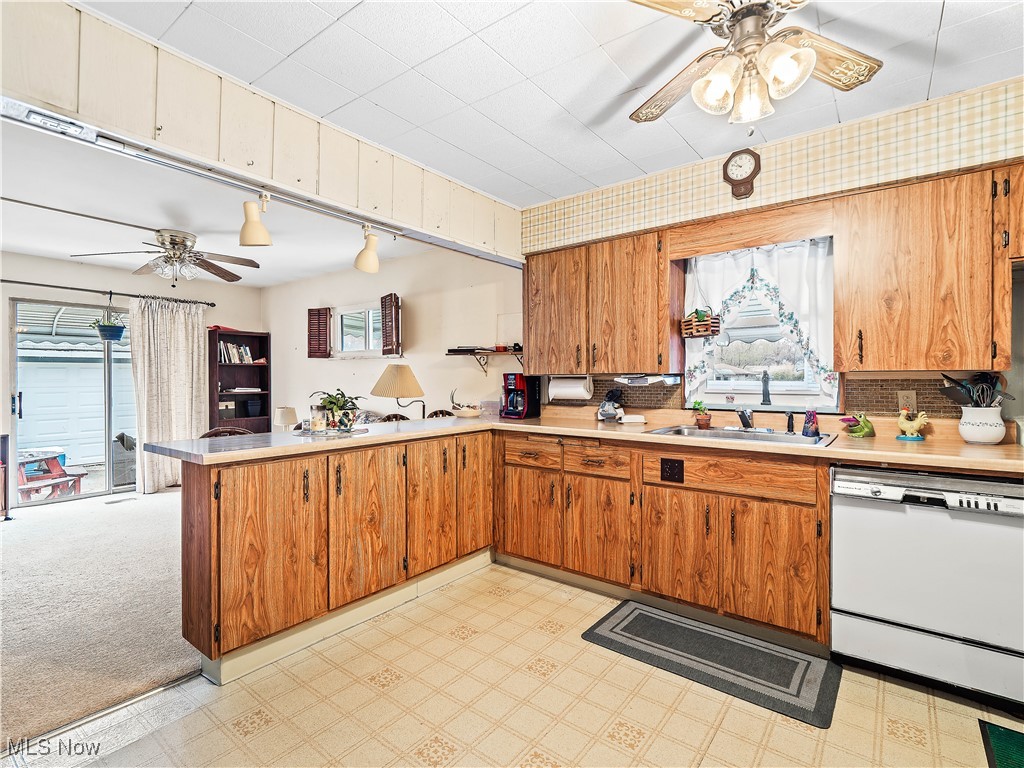 13908 Highlandview Avenue, Cleveland, Ohio image 11