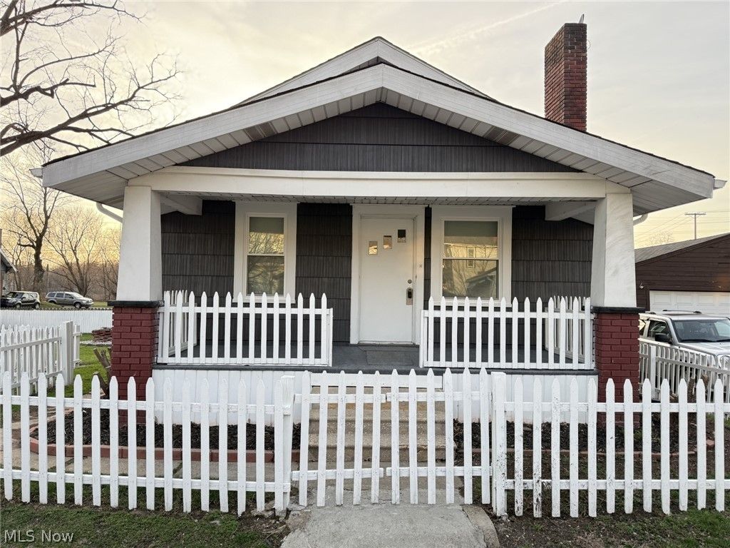 Photo of 1825 Bernice Court NE, Canton, OH 44705 (MLS # 5193713)